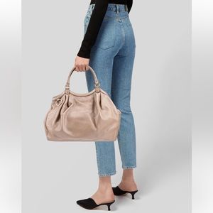 EUC large Gucci leather sukey